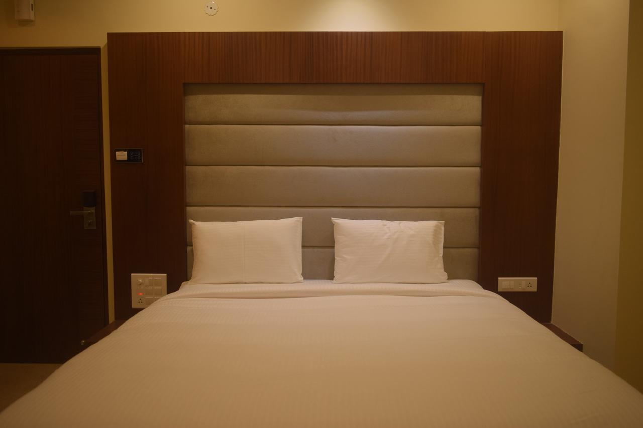 Hotel Avalon Inn 阿姆比卡普尔 外观 照片